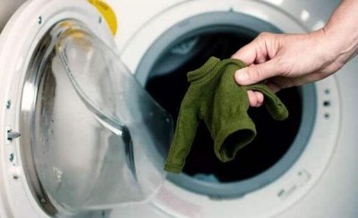 ​毛衣能放洗衣机脱水吗，能（脱水时间控制在1分钟）