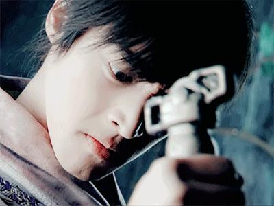 胡歌首谈车祸原因(胡歌23岁成名24岁车祸)(16)