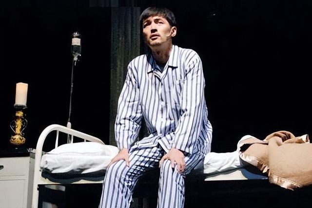 胡歌首谈车祸原因(胡歌23岁成名24岁车祸)(32)