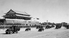 阅兵红旗检阅车有多厉害(回顾我国历届阅兵检阅车)(4)