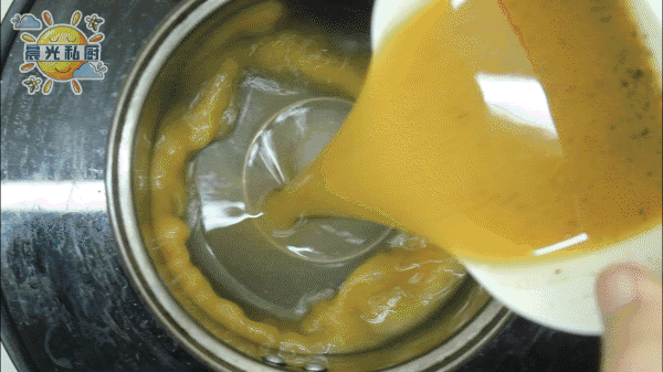 家庭版土豆泥的7种家常做法（学会如何调制汤汁）(9)