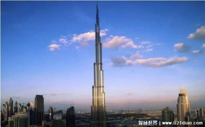 ​世界上最高的塔排名，哈利法塔高828米排名第一(广州塔位列第四)