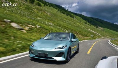 ​新能源汽车跑高速费电吗