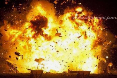 ​为什么面粉会爆炸：粉尘遇明火会爆炸(面粉要远离明火)