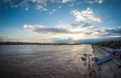 ​伊犁河的源头在哪里 它是新疆水量最大的内流河