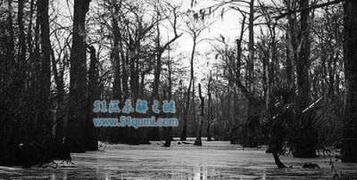 ​世界上最恐惧的场合 土耳其地狱之门大火焚烧46年