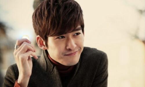 张翰为什么这么有钱 被称做少爷张翰家庭背景是什么