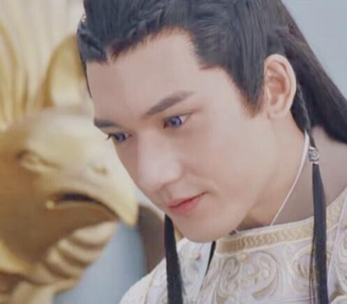长相守段月容眼睛为什么是紫色的 剧中他喜欢的人是谁