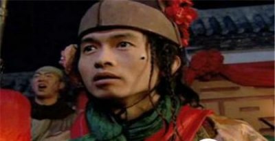 ​小霸王周通为什么会被花僧人鲁智深痛挨？