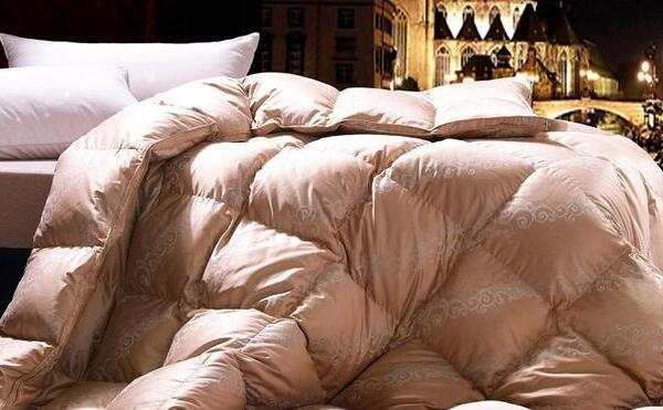 羽绒被可以机洗吗,大多数能(几年清洗一次)