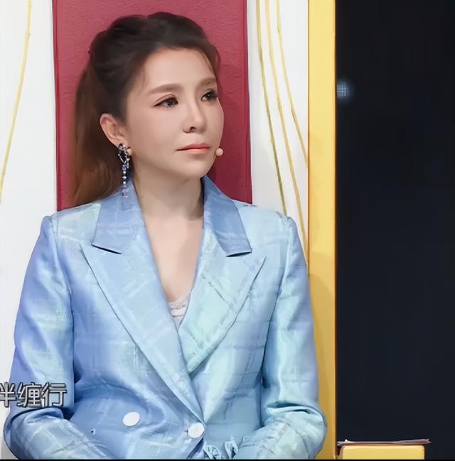 星光大道2022年主持人是哪几人(来看看主持人不投票的22年6月第二期星光大道比赛有什么不同)(16)