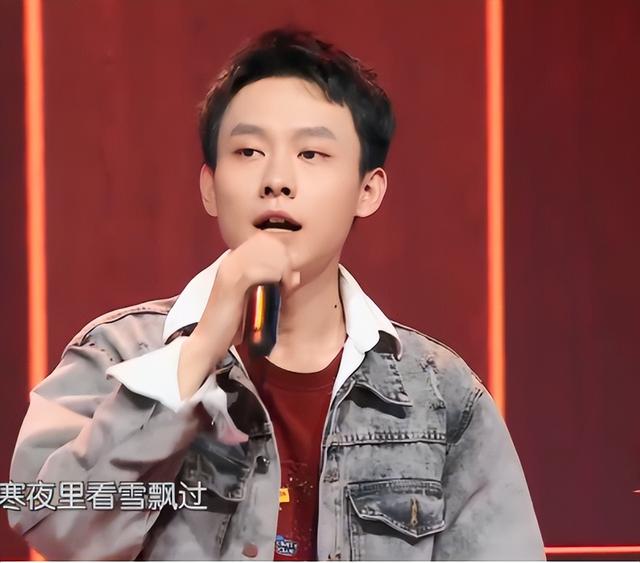 星光大道2022年主持人是哪几人(来看看主持人不投票的22年6月第二期星光大道比赛有什么不同)(9)