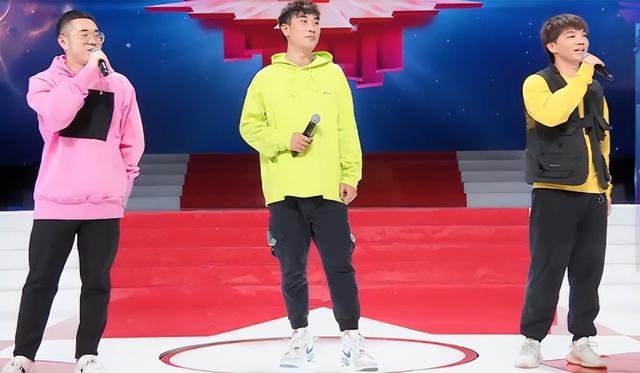 星光大道2022年主持人是哪几人(来看看主持人不投票的22年6月第二期星光大道比赛有什么不同)(12)