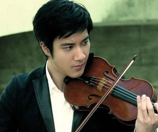 王力宏简介及简历（从疯狂撒糖到八年之痒）(1)