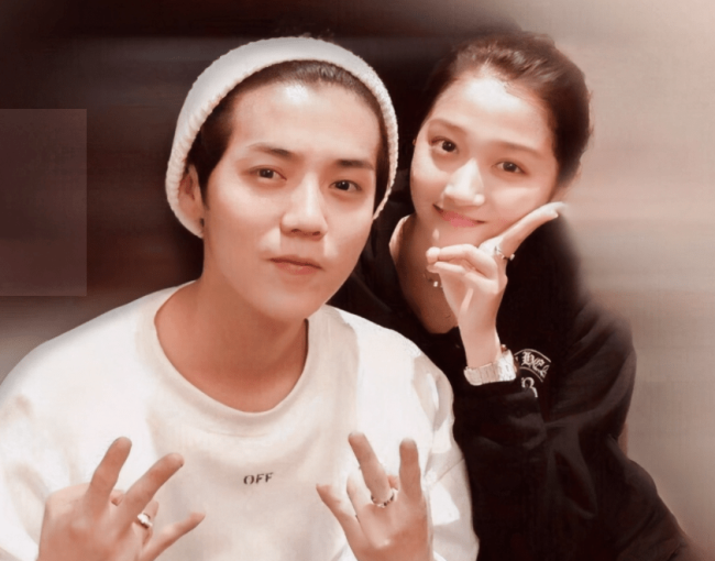 鹿晗现身医院做康复治疗 巡演连轴转旧伤复发?