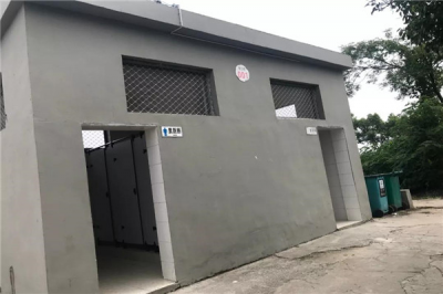 ​农村厕所太呛怎么处理 可以用白醋柠檬片等进行处理