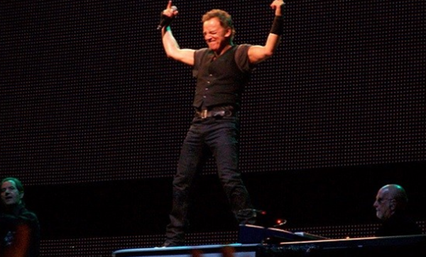 购保障是没有是一种圈套?世界十学名士天价投保部位