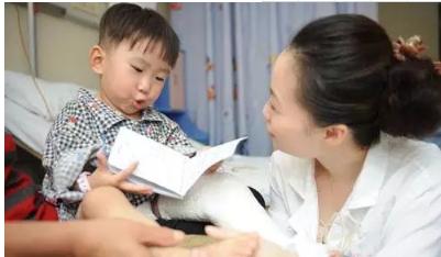 温州动车事故伊伊怎么幸存的（回看10年前温州动车事故）(14)