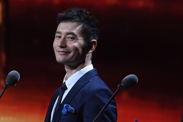 王俊凯现在与以前对比（王俊凯模样大变被质疑整容）(8)