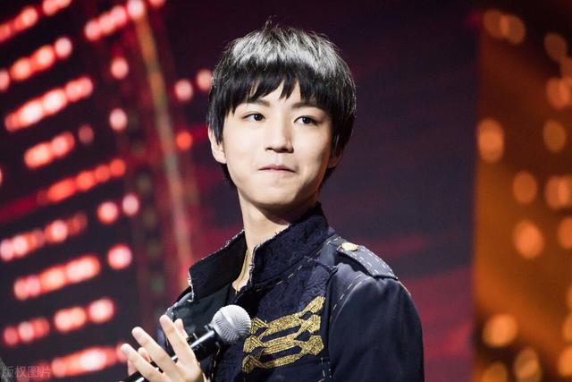 王俊凯现在与以前对比（王俊凯模样大变被质疑整容）(7)