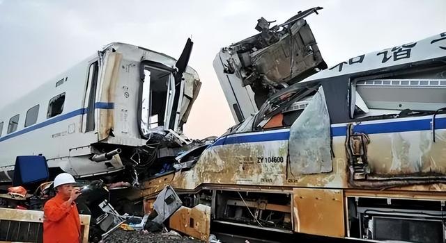 温州动车事故最后一名小伊伊（11年前动车事故中）(8)