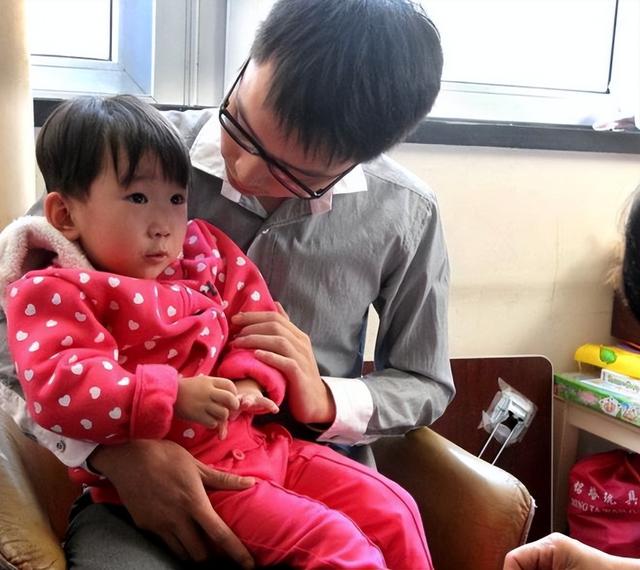 温州动车事故最后一名小伊伊（11年前动车事故中）(16)