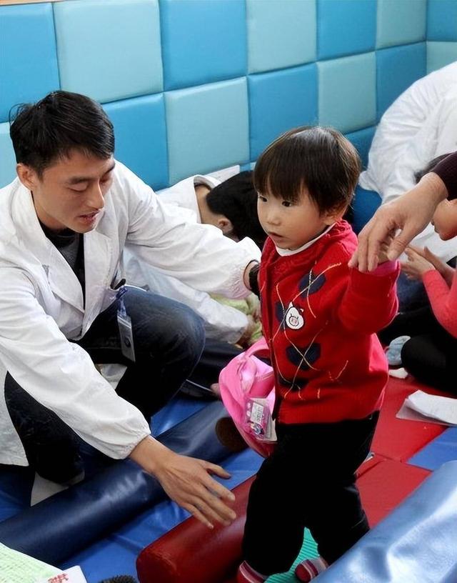 温州动车事故最后一名小伊伊（11年前动车事故中）(21)