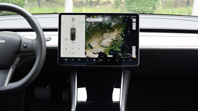 各个牌子车的仪表盘（穷玩车富玩表不如玩这11款汽车仪表）(43)