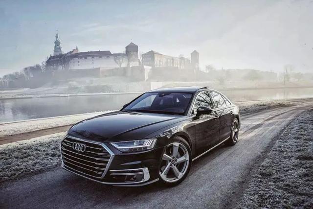 奥迪a8l霍希版和a8l怎么分(听车场史上最贵特供车奥迪A8L霍希版)(3)