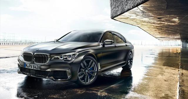 奥迪a8l霍希版和a8l怎么分(听车场史上最贵特供车奥迪A8L霍希版)(5)