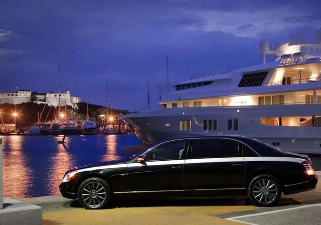 奥迪a8l霍希版和a8l怎么分(听车场史上最贵特供车奥迪A8L霍希版)(17)