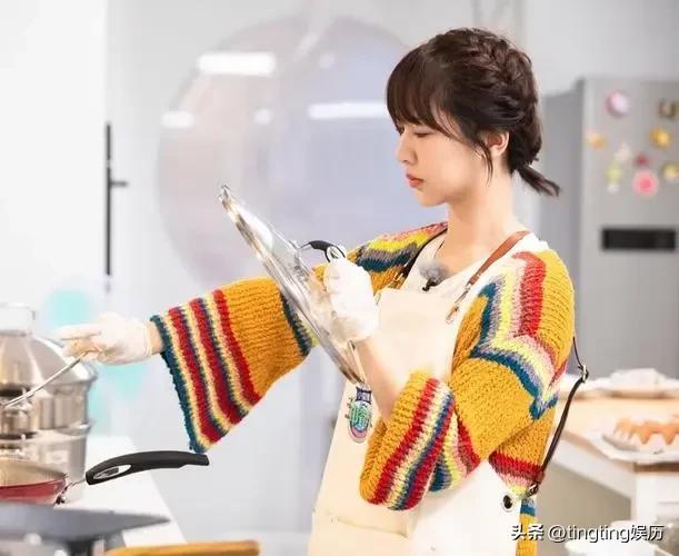 杨紫是从几岁开始当演员的(从童星蜕变成一线女明星的星路历程)(14)