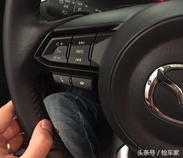 新车鉴赏马自达3昂克赛拉(马自达3昂克塞拉准新车)(20)