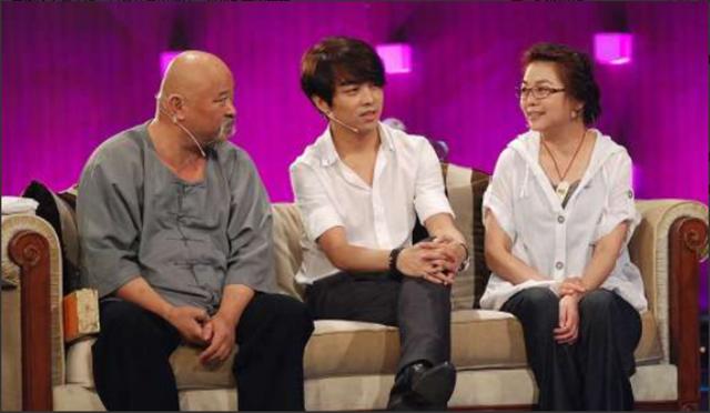 电视剧演员李琦简历（与妻子相识不到一天闪婚）(14)