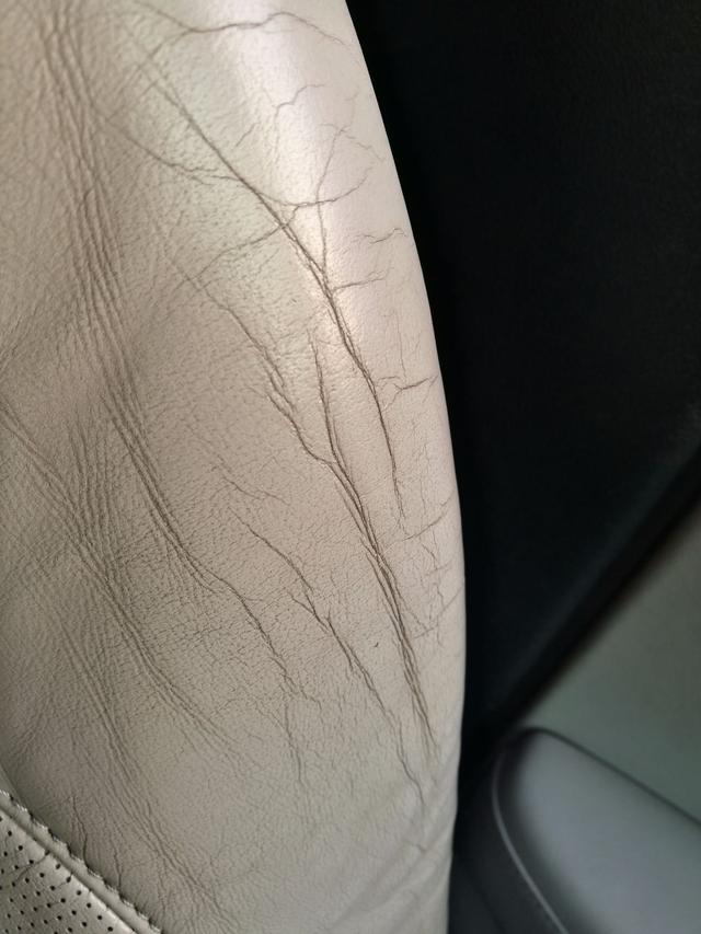 雷克萨斯es240值不值得买（雷克萨斯ES240用车八年）(10)