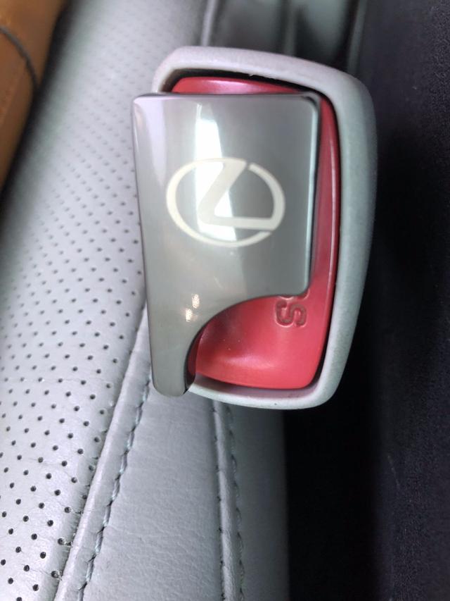 雷克萨斯es240值不值得买（雷克萨斯ES240用车八年）(14)