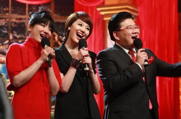 电视主持人曹可凡近况（与曹可凡传绯闻）(10)