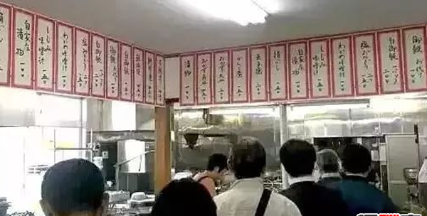 日本86岁老翁煮饭60年,虔敬工夫绽搁米饭价格(限定供给)