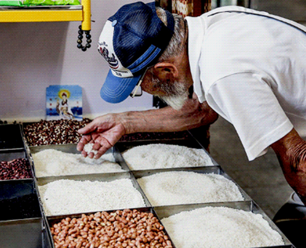 日本86岁老翁煮饭60年,虔敬工夫绽搁米饭价格(限定供给)