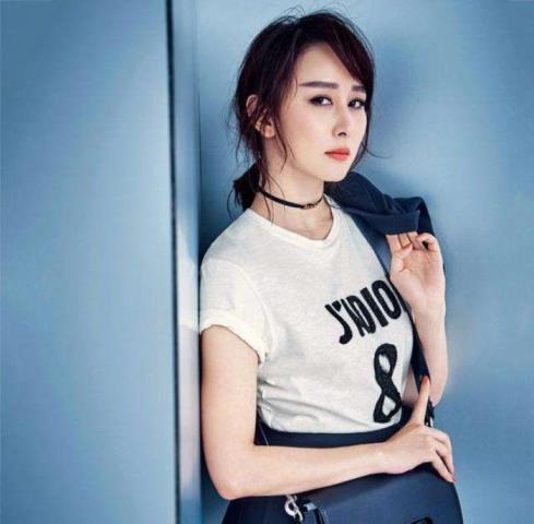 演员胡静个人资料简介（41岁胡静人美身材辣）(11)