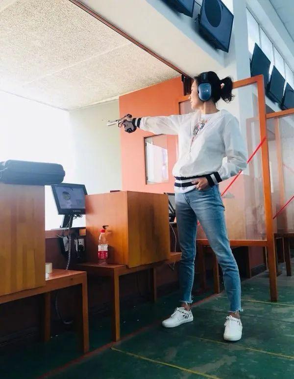 演员牛莉现任丈夫个人资料（演员牛莉运动员出身）(6)