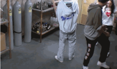 杨幂魏大勋甜蜜互动盘点（杨幂魏大勋同发情侣文案）(11)