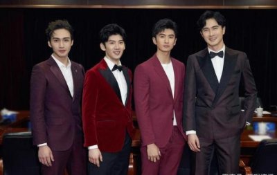 ​杨幂拥有嘉行45亿身价是真的吗（杨幂公司旗下的嘉行四子）