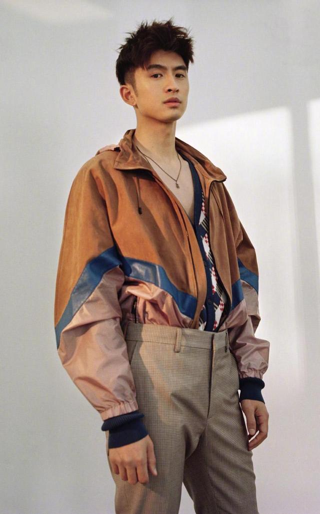 杨幂拥有嘉行45亿身价是真的吗（杨幂公司旗下的嘉行四子）(11)