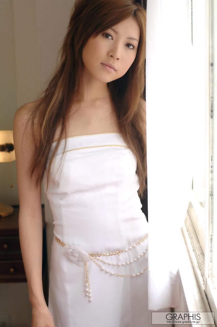 伊泽千夏个人资料写真作品