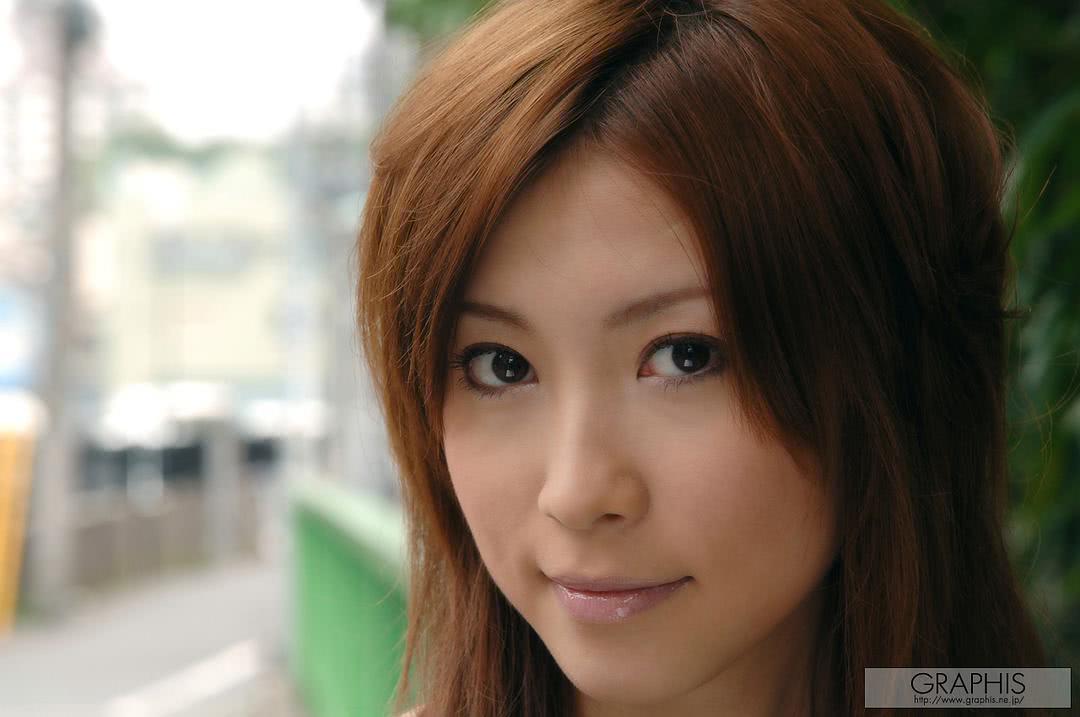 伊泽千夏个人资料写真作品