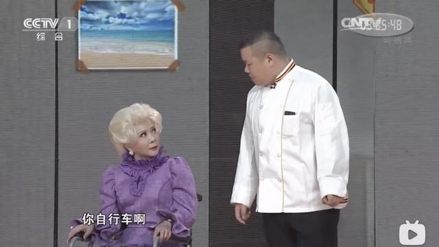 易立竞简历及个人资料（她要不是太性感）(22)