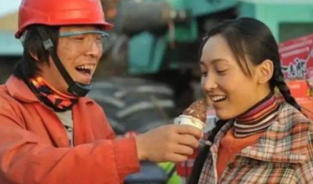 白静被丈夫杀害（24岁一夜爆红29岁被丈夫刺死）(12)