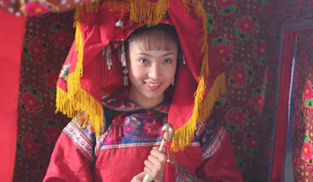 白静被丈夫杀害（24岁一夜爆红29岁被丈夫刺死）(10)