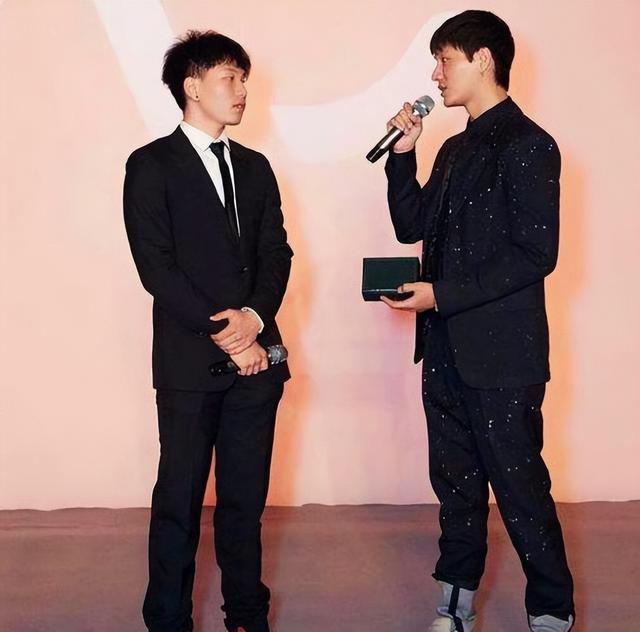 陈坤个人资料婚姻（亲情爱情都有泪）(37)